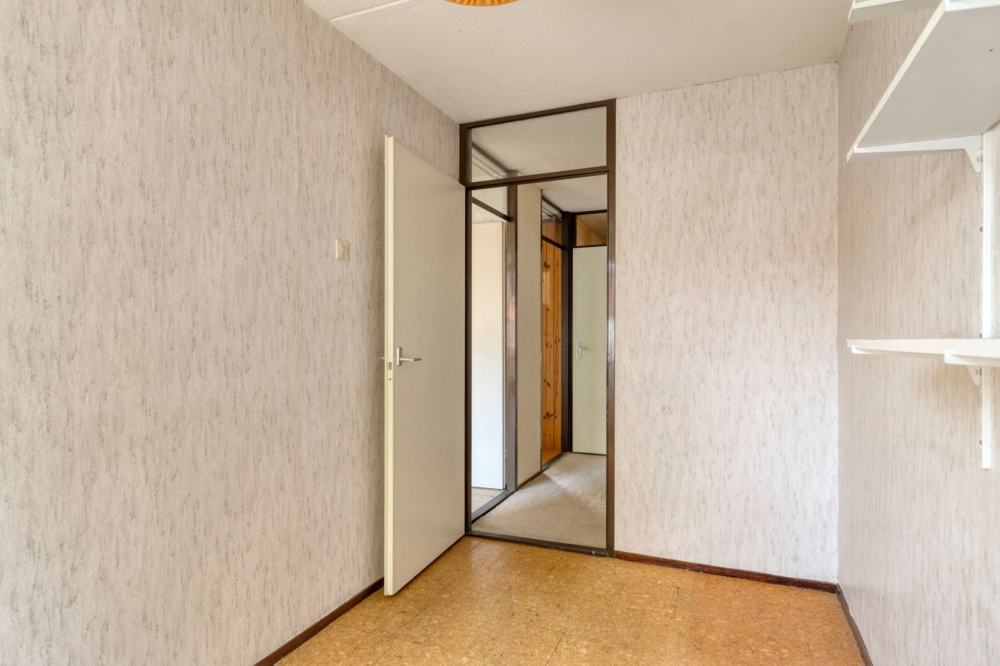 Spacious 4-Room Maisonnette with 3 Bedrooms and Private Parking in Green Waterland Neighborhood — 20