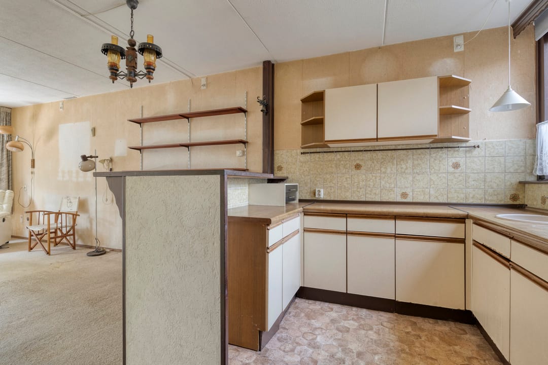 Spacious 4-Room Maisonnette with 3 Bedrooms and Private Parking in Green Waterland Neighborhood — 7