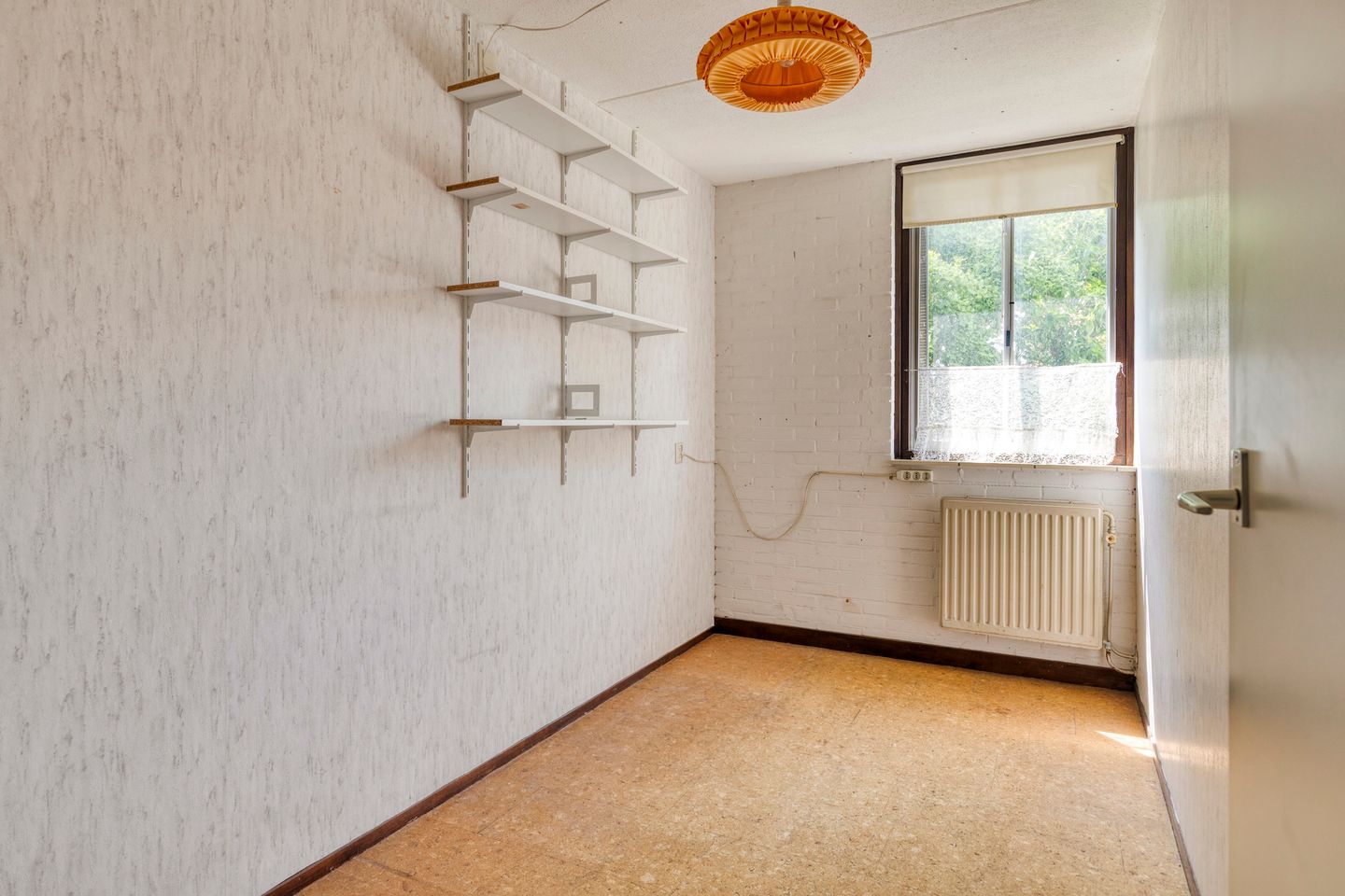 Spacious 4-Room Maisonnette with 3 Bedrooms and Private Parking in Green Waterland Neighborhood — 19
