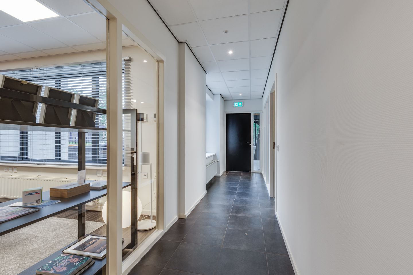 View photo 3 of Edisonstraat 85