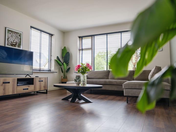 Vrijstaande woning te koop: Provincialeweg 82, Kornhorn