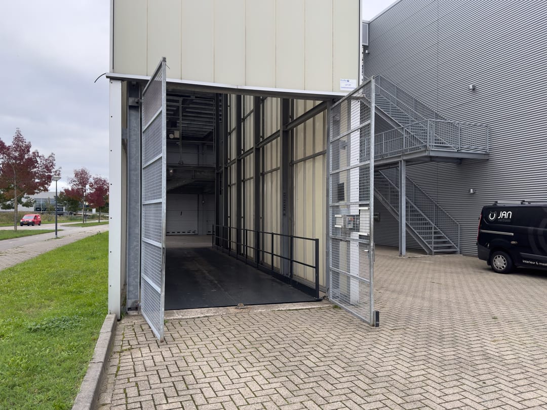 Foto 16 van Grote Esch 830-A81