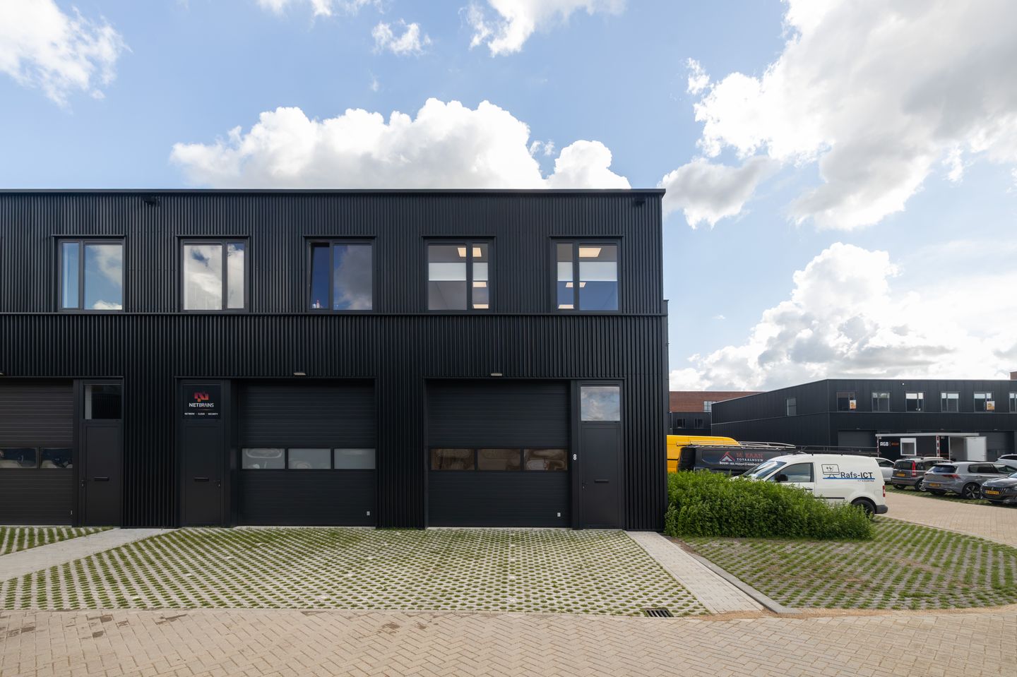 Bekijk foto 1 van Steur 8