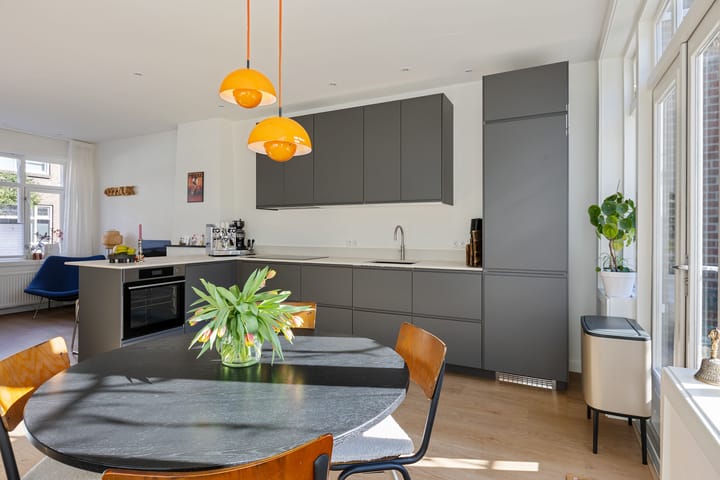 Tussenwoning te koop: Johannes van Eindhovenstraat 4, Eindhoven