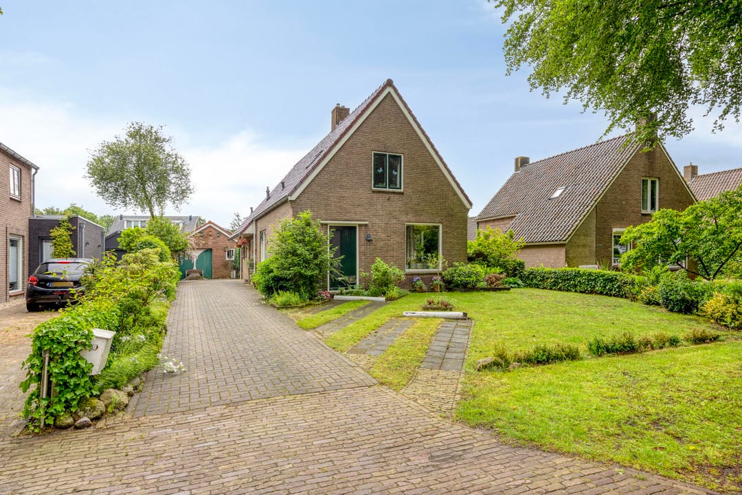 Photo 37 of Brinkstraat 15