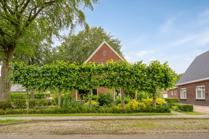Photo 5 of Hoofdstraat 35
