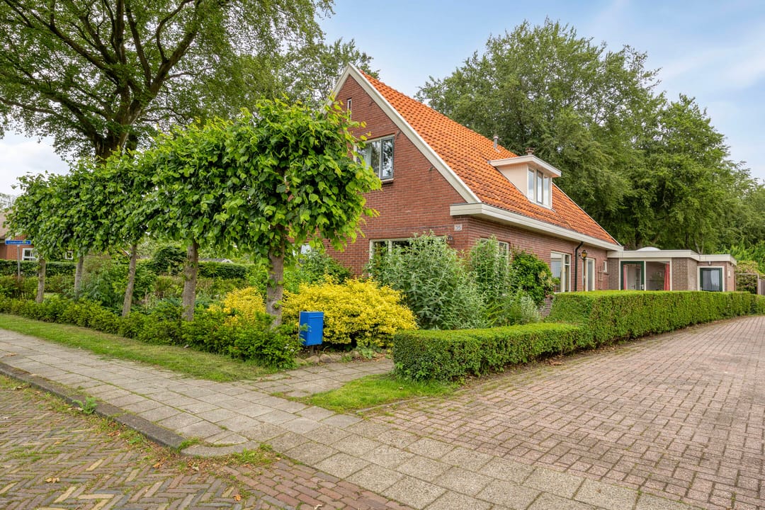 Photo 2 of Hoofdstraat 35
