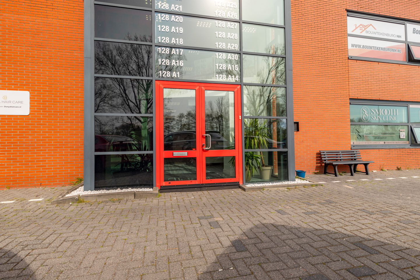 View photo 3 of Parallelweg 128-A1
