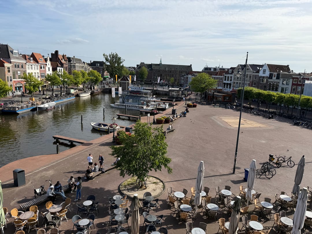 Top Floor Apartment with Scenic Views in Historic Leiden Center — 23