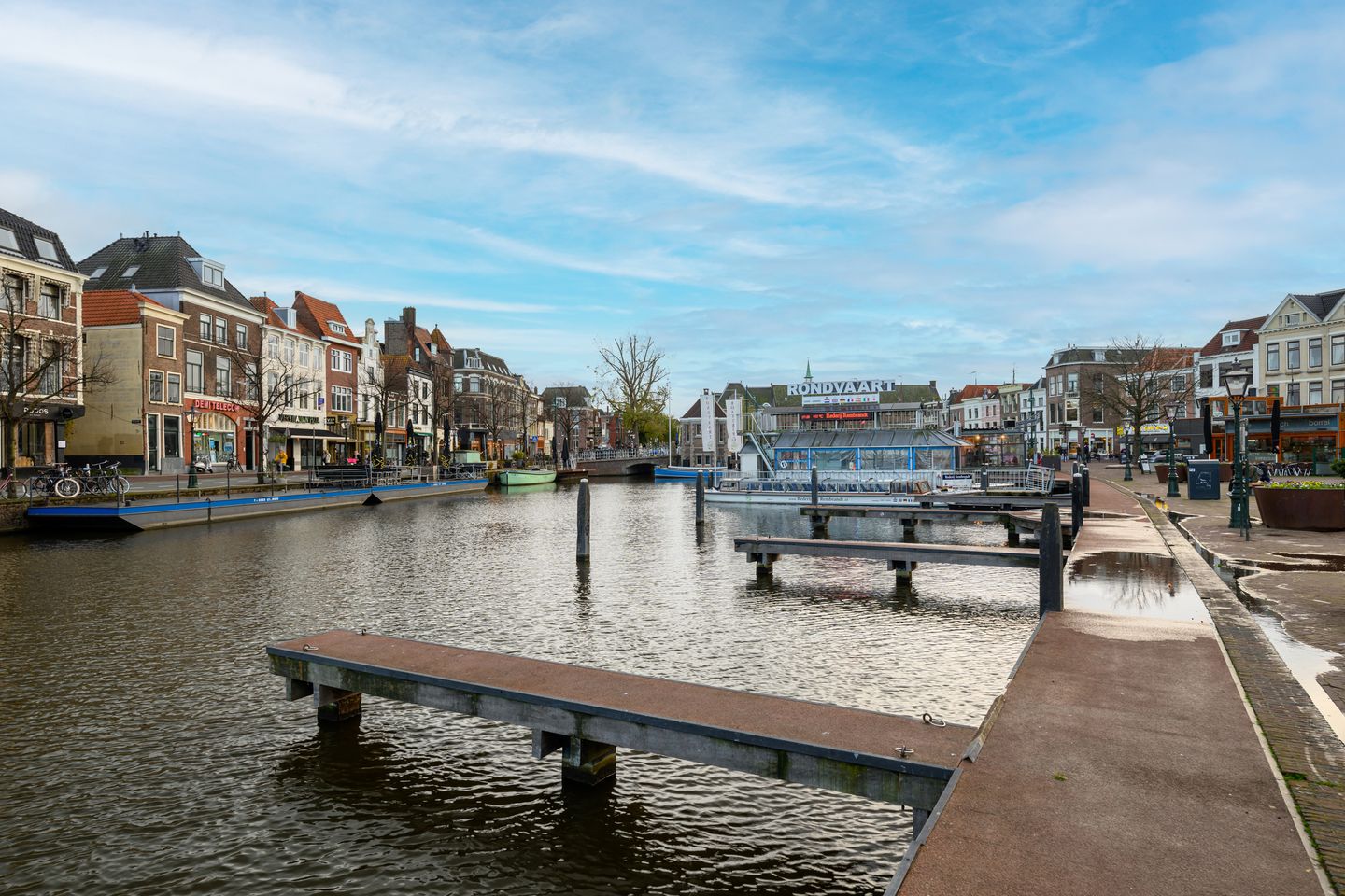 Top Floor Apartment with Scenic Views in Historic Leiden Center — 19