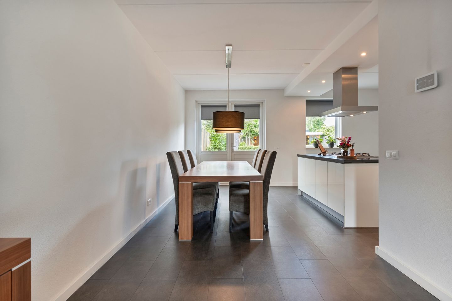Photo 10 of Molckenbourstraat 39