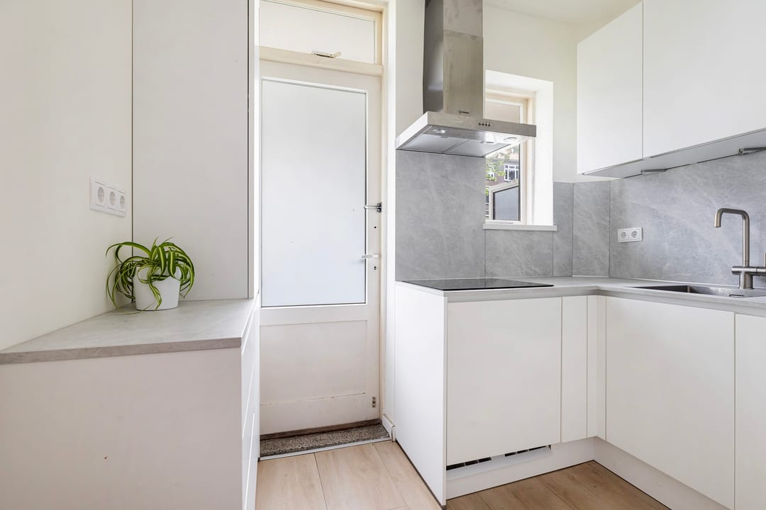 Photo 13 of Leopoldstraat 22-A