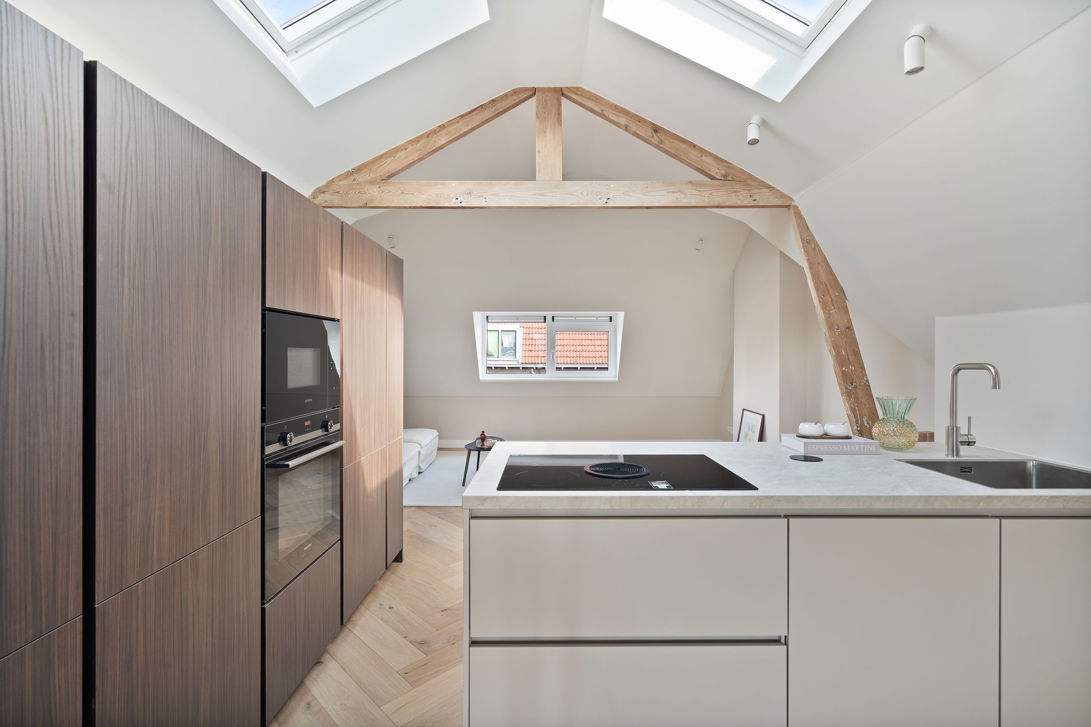 Photo 12 of Hugo Molenaarstraat 26-B03