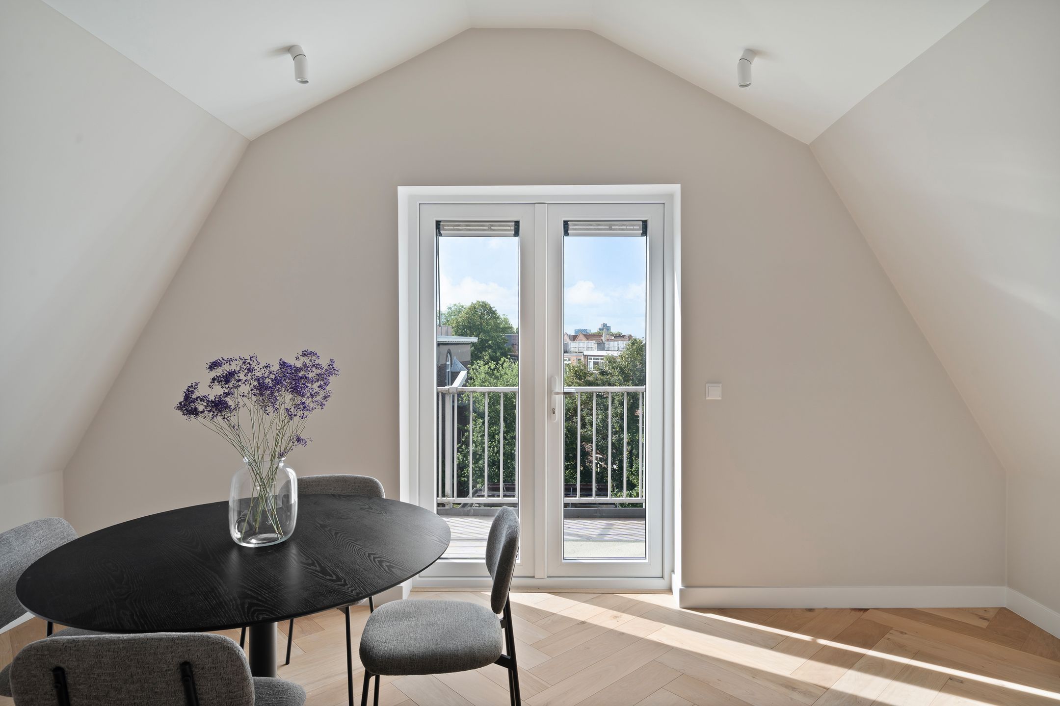 Photo 9 of Hugo Molenaarstraat 26-B03