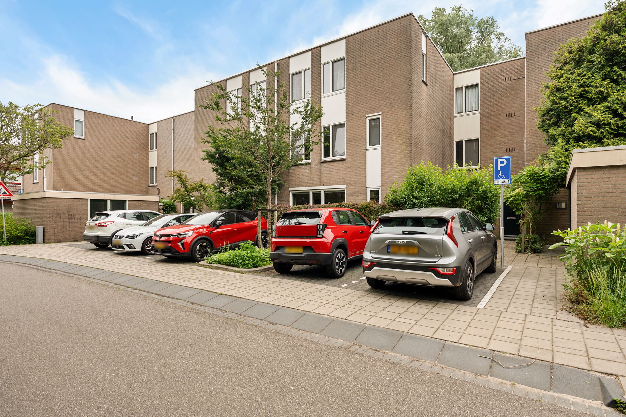 Photo 3 of Vestdijkhove 14