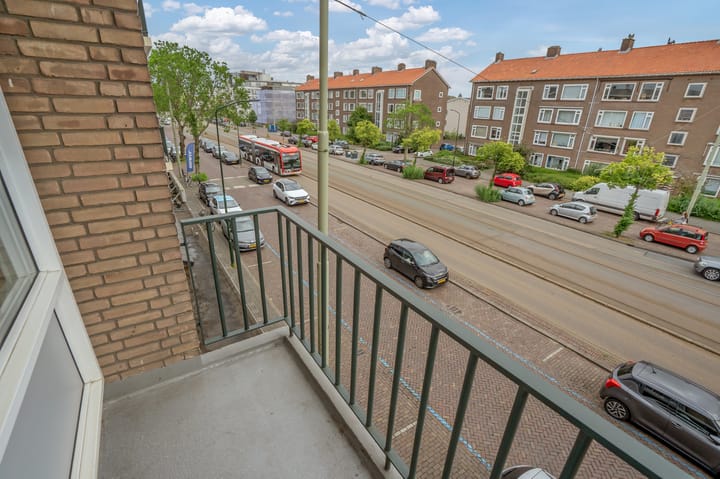 Appartement te koop: Koningin Julianalaan 204, Voorburg