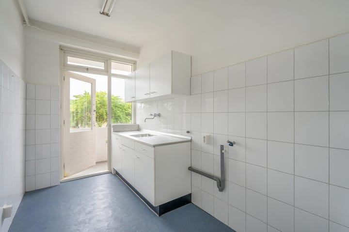 Appartement te koop: Koningin Julianalaan 204, Voorburg