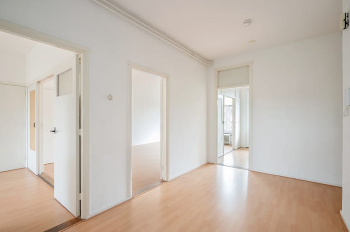 Appartement te koop: Koningin Julianalaan 204, Voorburg