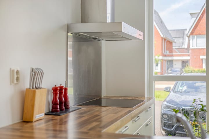 Tussenwoning te koop: Kustvaart 27, Arnhem