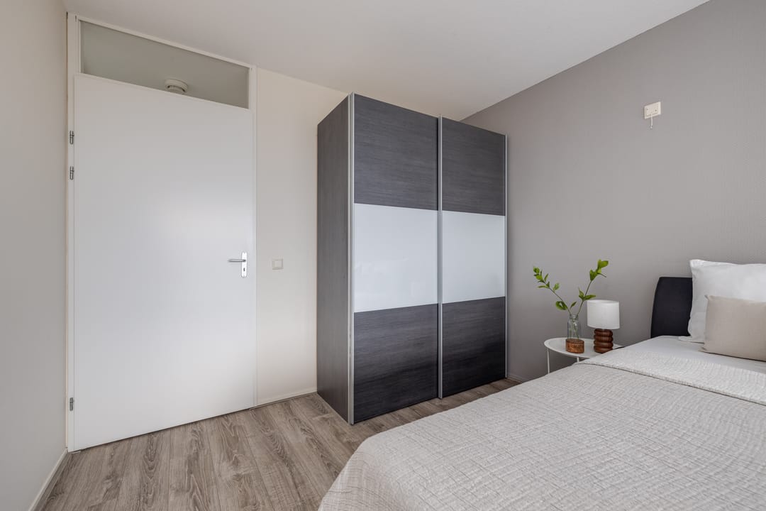 Photo 17 of Muiderstraat 98