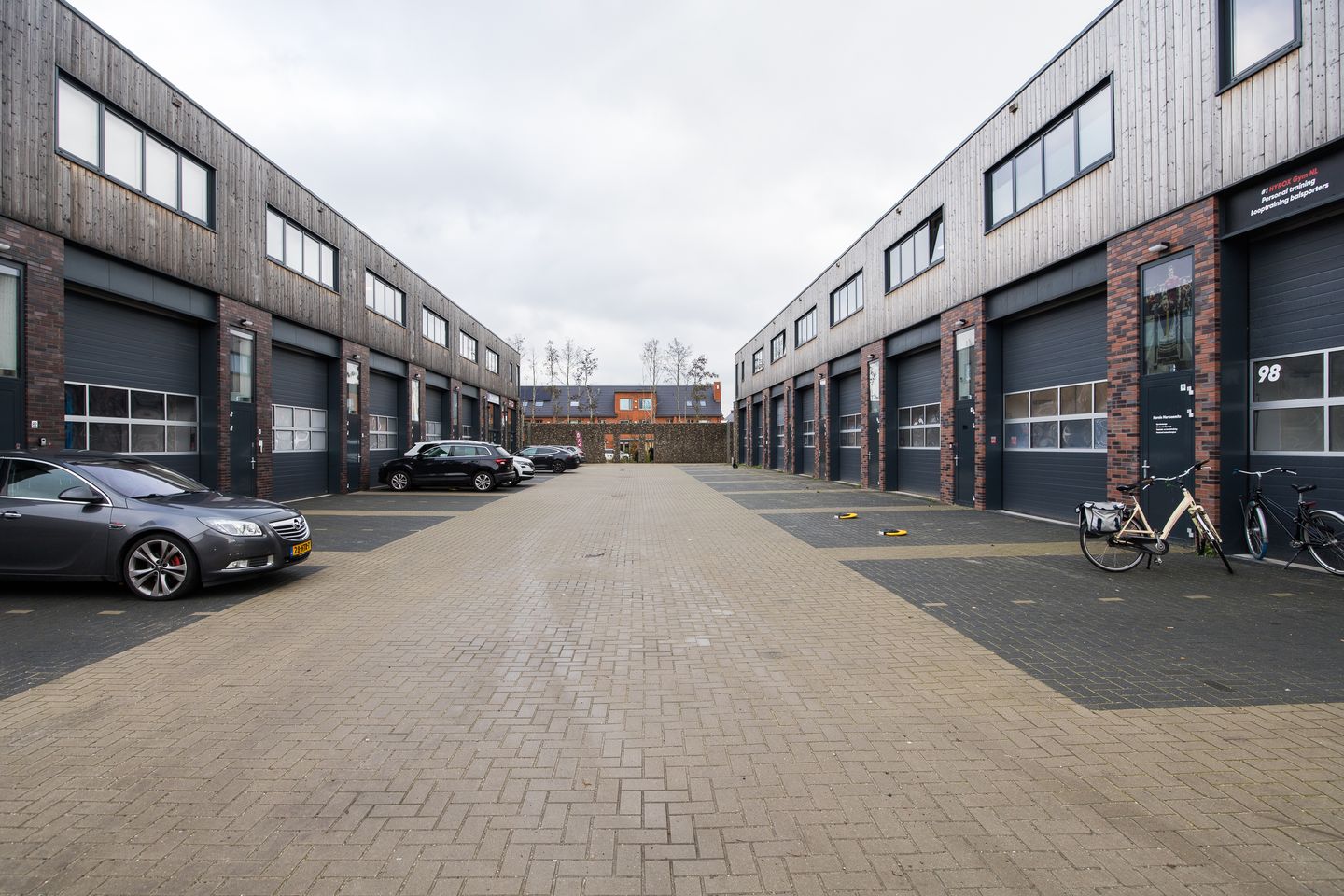 View photo 3 of Overvliet 104