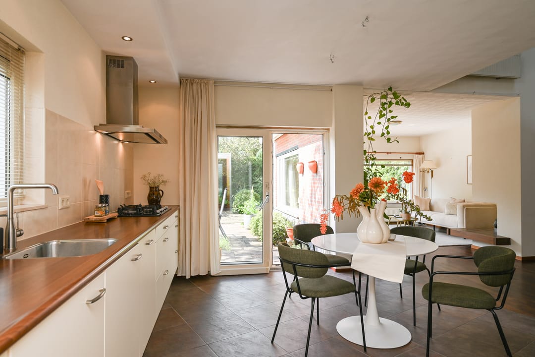 Photo 8 of Goudwespmeent 15
