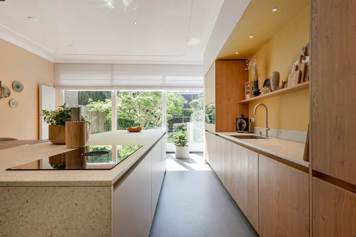 Tussenwoning te koop: Frankenslag 126, 'S-Gravenhage