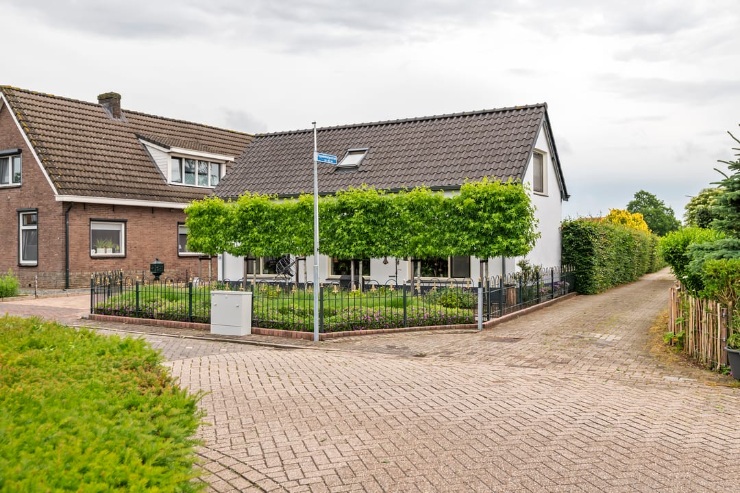 Photo 2 of Poppelenburgerstraat 36