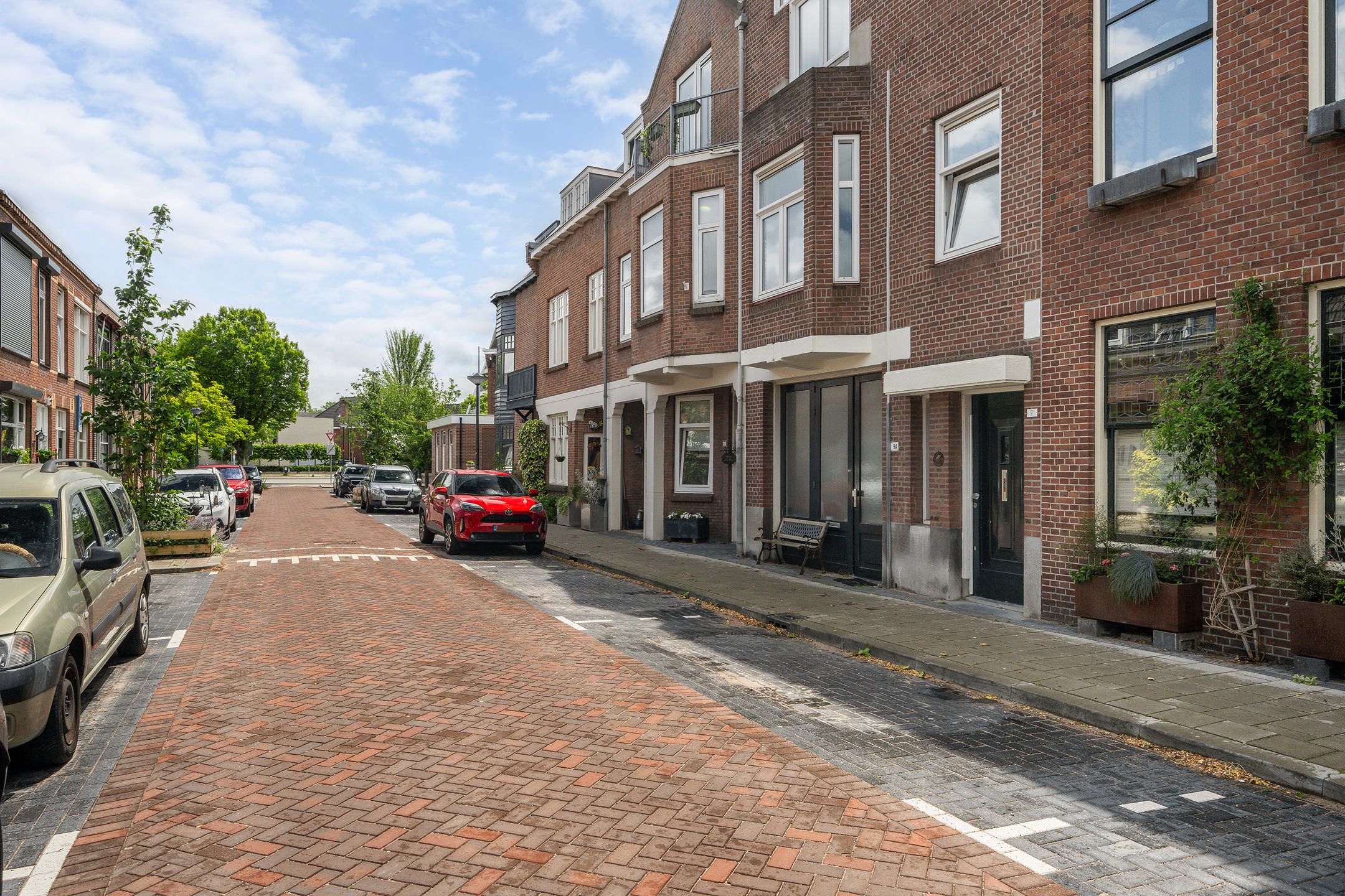 Photo 30 of Tielman Oemstraat 9-B
