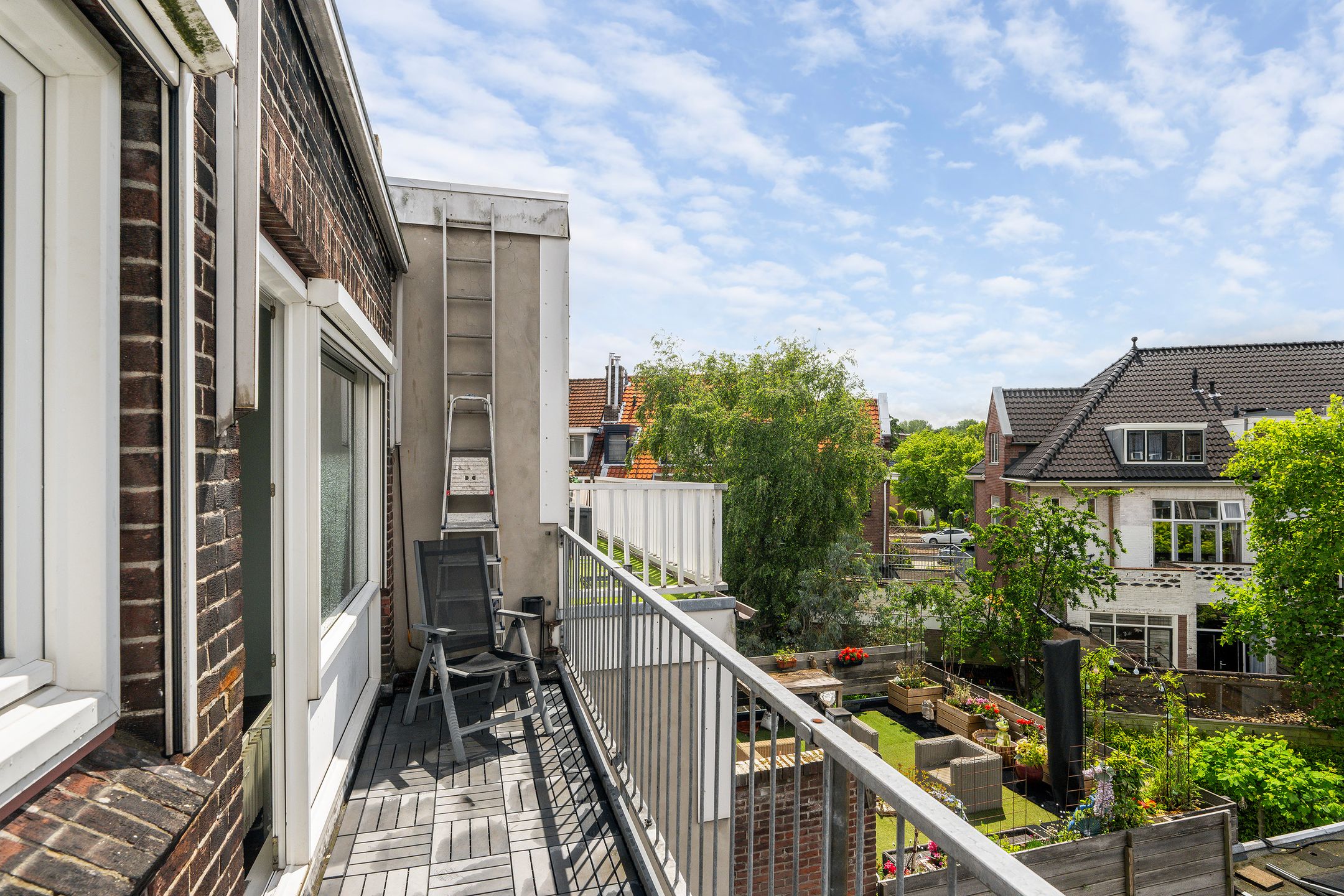 Photo 24 of Tielman Oemstraat 9-B