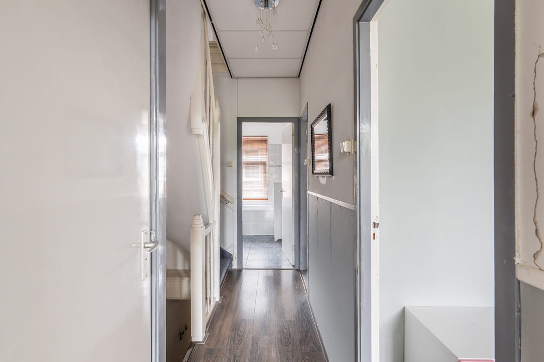 Photo 16 of Tielman Oemstraat 9-B