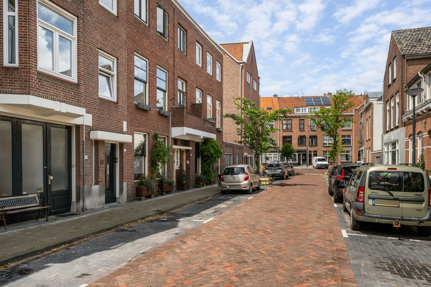 Photo 29 of Tielman Oemstraat 9-B
