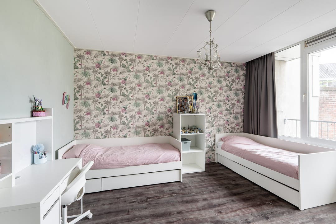 Photo 11 of Tielman Oemstraat 9-B