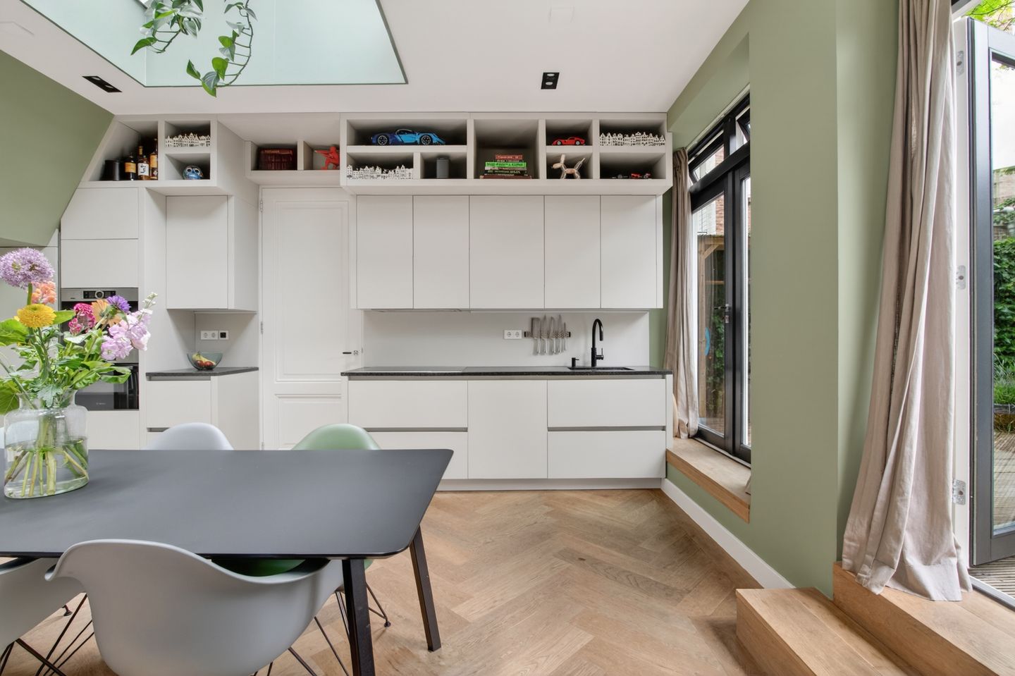 Photo 10 of Zocherstraat 23-F