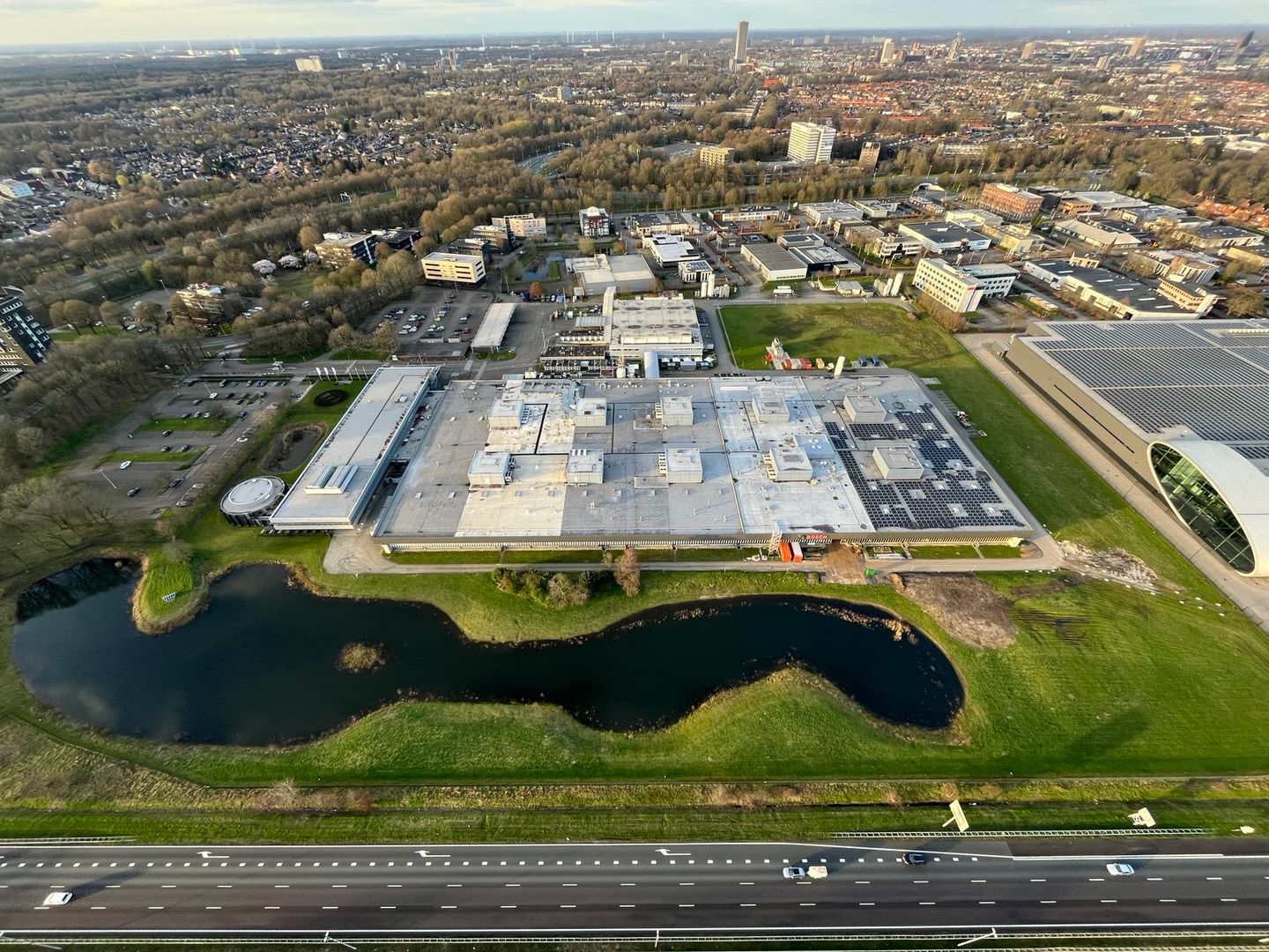 View photo 1 of Dr. Hub van Doorneweg 120