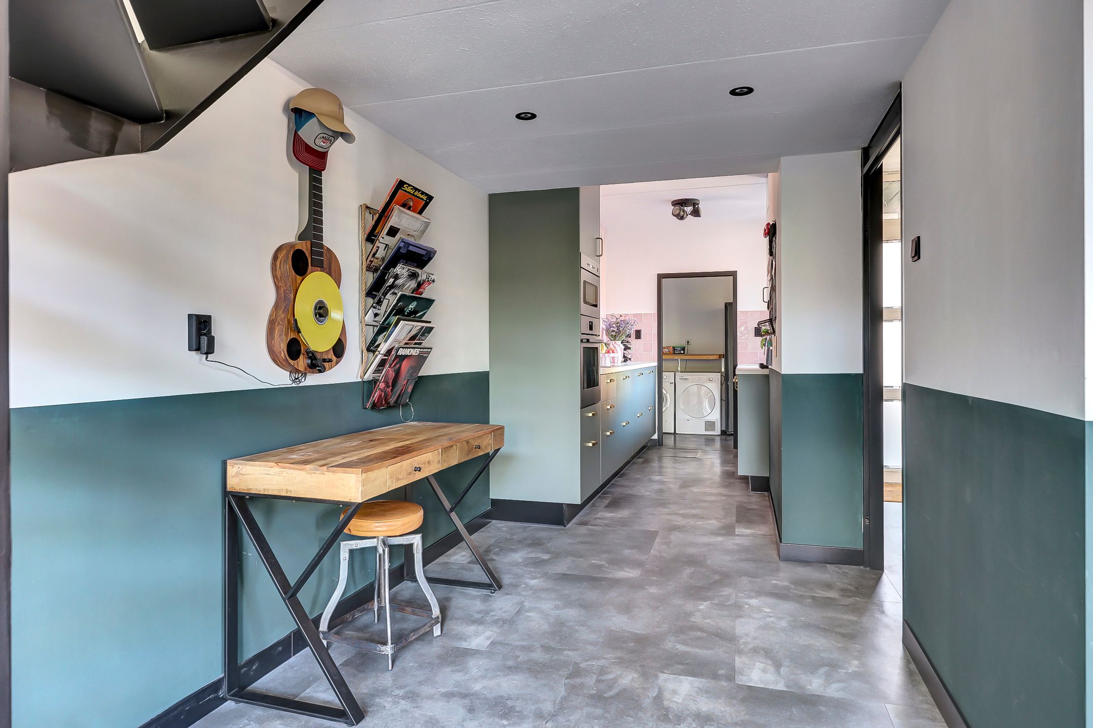 Spacious End Terraced Home with Modern Upgrades and Energy Label A — 12