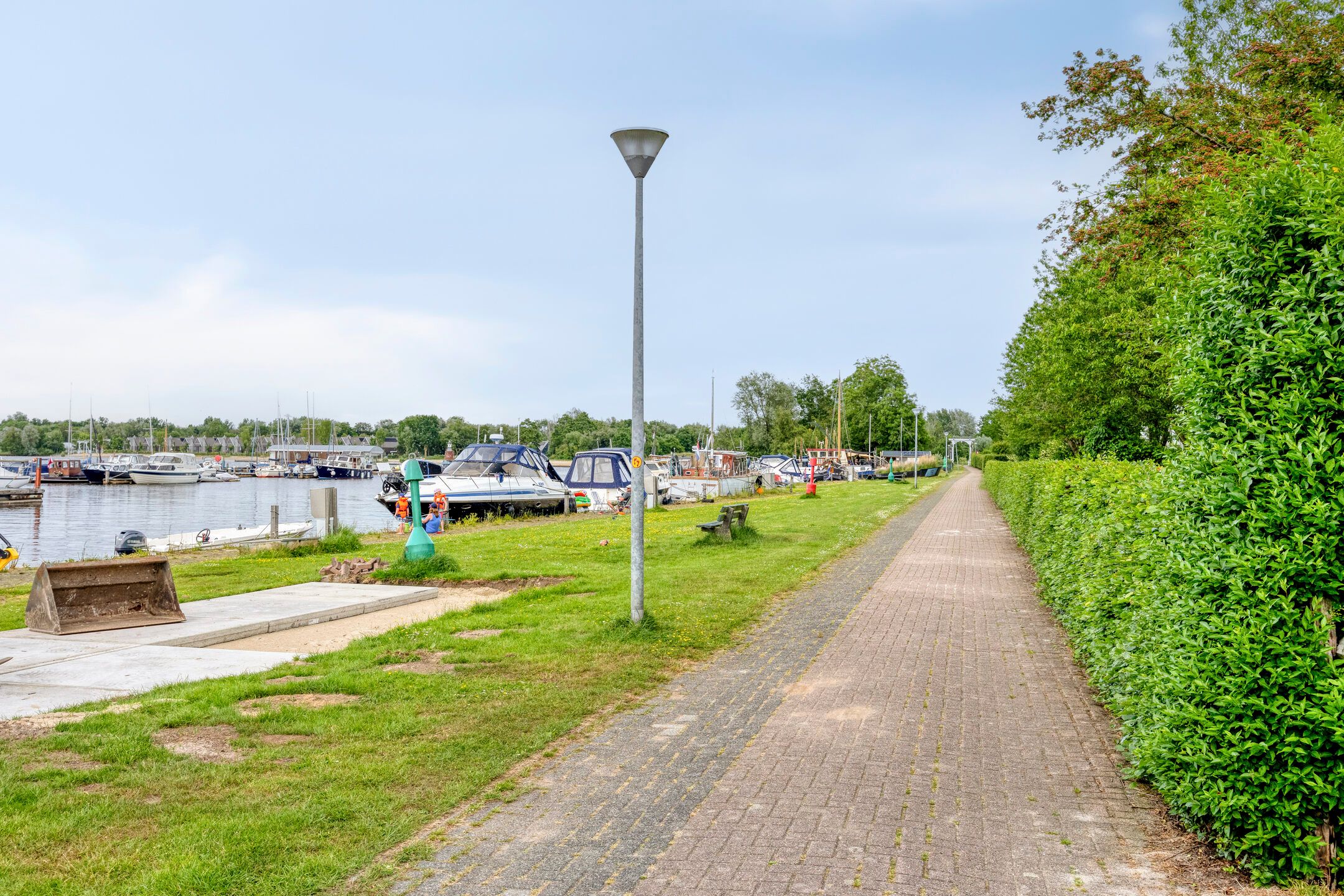 Foto 45 van Roegeweg 1-24