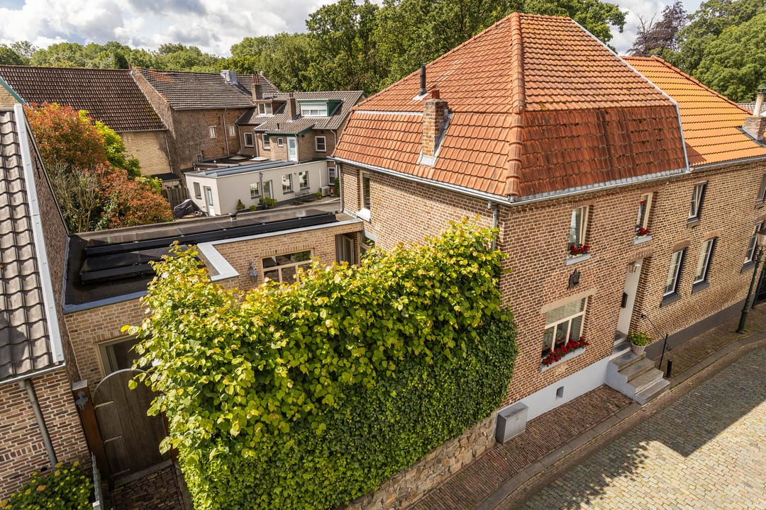 Photo 8 of Raadhuisstraat 6