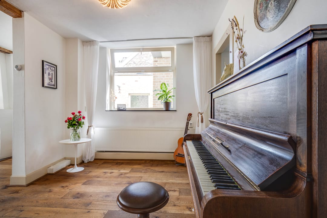 Photo 23 of Raadhuisstraat 6
