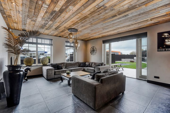 Vrijstaande woning te koop: Lierweg 56, De Lier