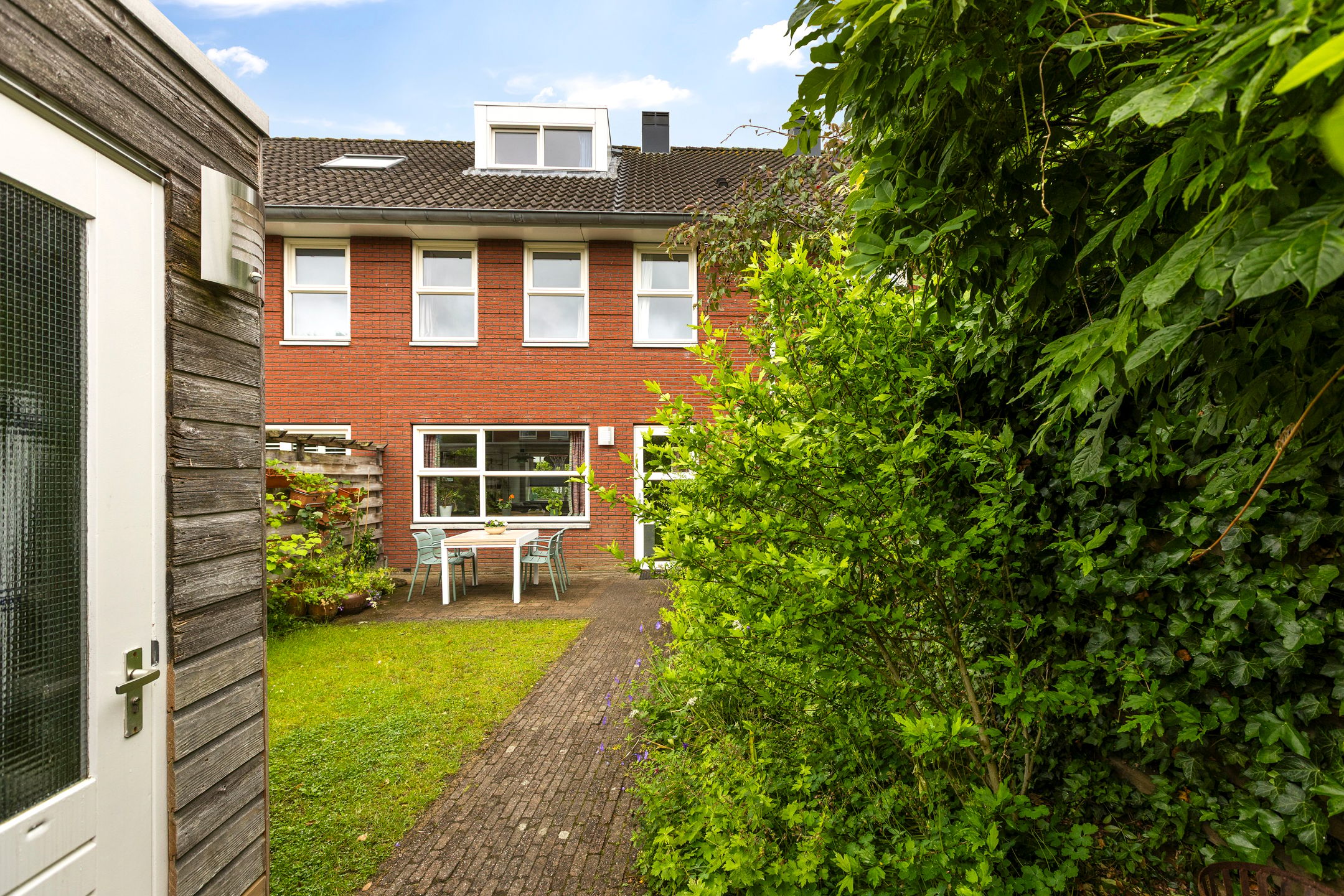 Photo 39 of Leisteenstraat 15