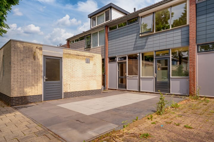 Tussenwoning te koop: Botterland 42, Zevenaar