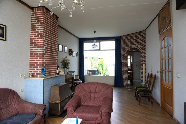Photo 4 of Huygensstraat 53