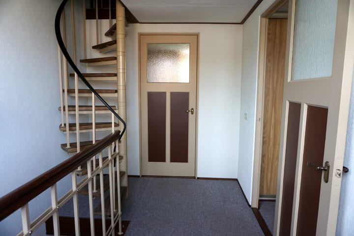 Tussenwoning te koop: Huygensstraat 53, Den Helder