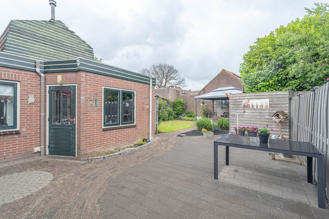 Photo 32 of Hartoogstraat 4