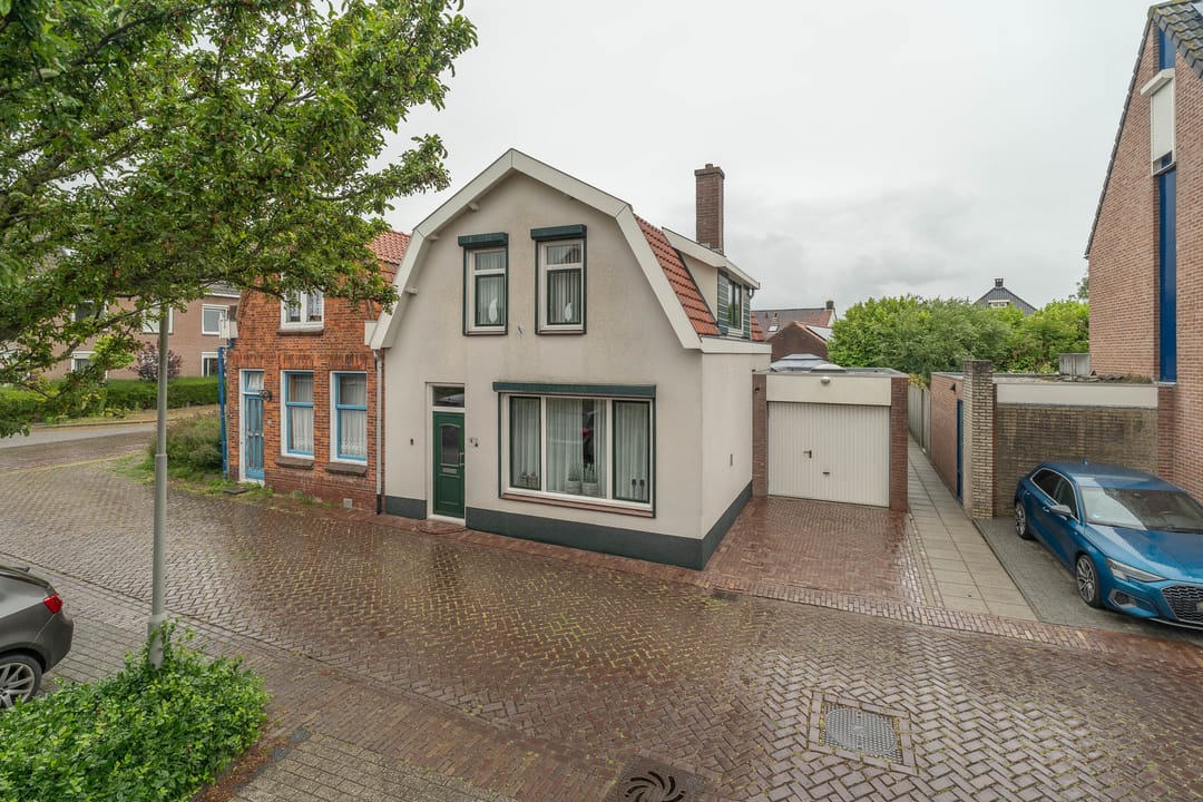 Photo 2 of Hartoogstraat 4
