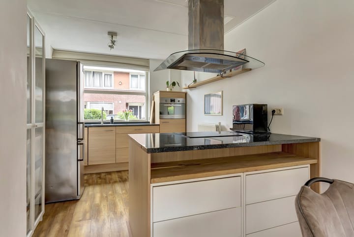 Tussenwoning te koop: Dwarsdijk 69, Bemmel