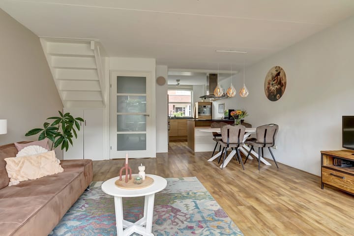 Tussenwoning te koop: Dwarsdijk 69, Bemmel