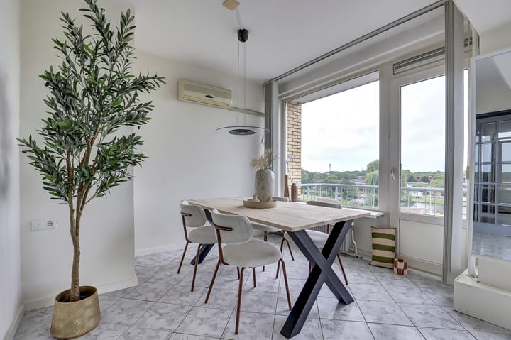 Appartement te koop: Burgemeester Jansenlaan 237, Zwijndrecht