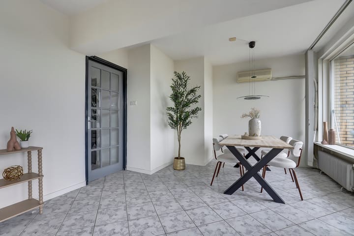 Appartement te koop: Burgemeester Jansenlaan 237, Zwijndrecht